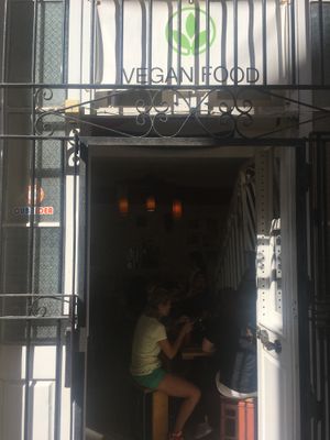 Vegan Food Signage at El Shamuskia'o in Havana