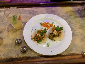 Mini tacos 🌮 veganos con vegetales salteados muy muy rico  at El Shamuskia'o in Havana