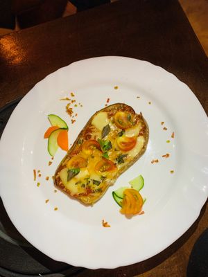 Berenjena 🍆 con queso gratinado para vegetarianos  at El Shamuskia'o in Havana