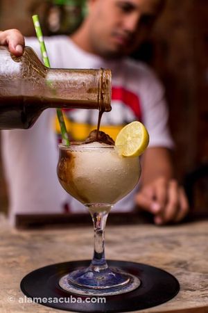 Daiquiri de Tamarindo at El Shamuskia'o in Havana