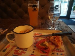  at Doghouse  in Glasgow