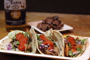 Snack menu : 9.90E
3 Tacos ( Carnitas, Barbacoa, Pibil) + 1 beer + 1 desssert ! at The Mexican Standoff - Pop-up in Paris