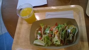 Menu 16€ : 5 small tacos, desert and drink. at The Mexican Standoff - Pop-up in Paris