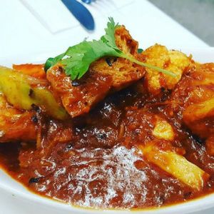 Indonesian Tofu Rendang - Spicy curry with lemongrass, tamarind, coconut, ginger and chilli.  (VEGAN) at Mr Soy Boy in Earlville