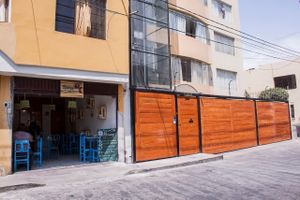 Así se ve nuestro local desde afuera at El Veggie in Arequipa