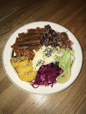 Буррито боул  at Mox in Moscow