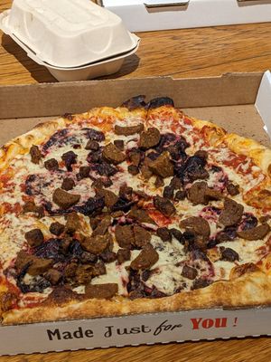 Meat Out pizza at Li'l Nonna's in Austin