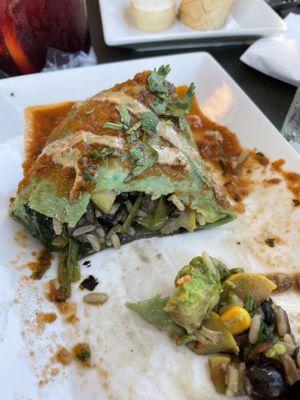 Green burrito no cheese.   Good but needs some hot sauce to be great   at Casa Maya in St Augustine