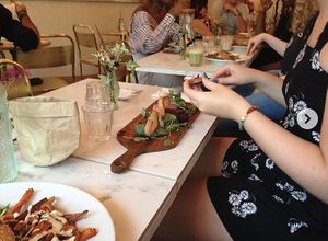 Hummus platter at L'Abattoir Vegetal - Guisarde in Paris