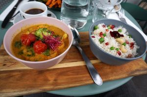 Curry by Khalek at L'Abattoir Vegetal - Guisarde in Paris