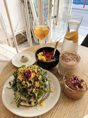 Lovely Breakfast  at L'Abattoir Vegetal - Guisarde in Paris