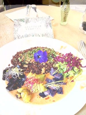 Divine flavours at L'Abattoir Vegetal - Guisarde in Paris