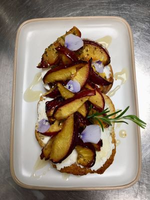 Brioche de Ricotta at L'Abattoir Vegetal - Guisarde in Paris