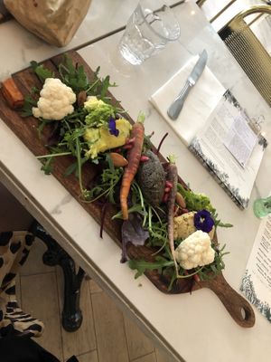 Planche de l’automne at L'Abattoir Vegetal - Guisarde in Paris