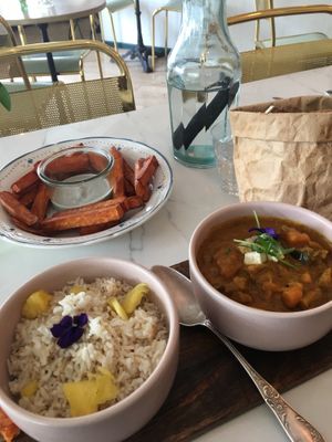 Maffé végétal at L'Abattoir Vegetal - Guisarde in Paris