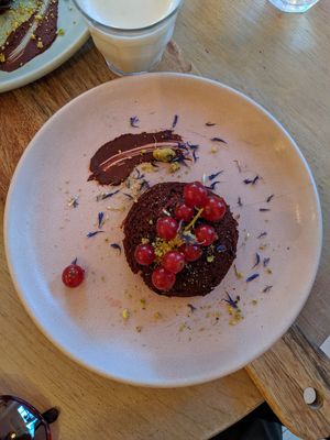 Chocolate cake at L'Abattoir Vegetal - Guisarde in Paris