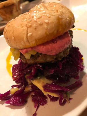 Mini burger de autora at La Negra Criolla in Mallorca