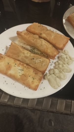  at Omphalos in Arequipa