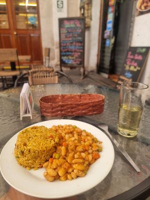  at Omphalos in Arequipa