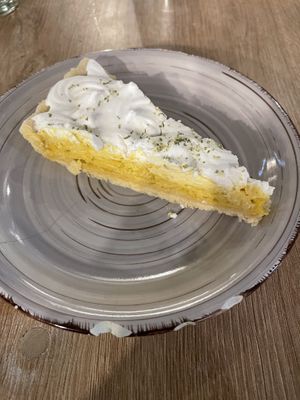 Vegan lemon pie  at Omphalos in Arequipa