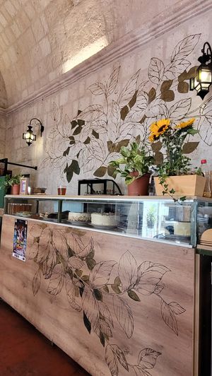  at Omphalos in Arequipa