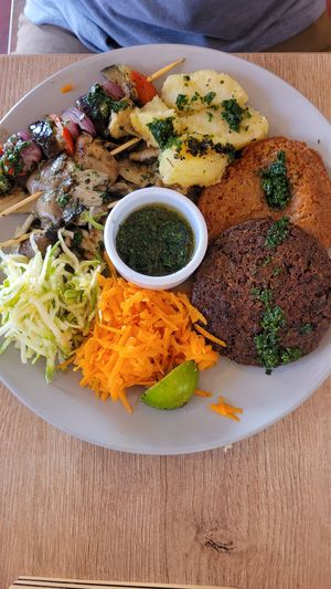  at Omphalos in Arequipa