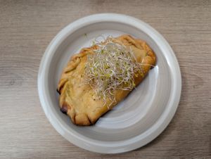 Empanada at Omphalos in Arequipa