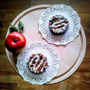 Raw apple cakes at Nata Raw in Szczecin