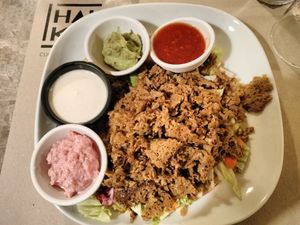 Kebab di seitan con piadina, insalata, maionese e salse at Haiku in Palermo