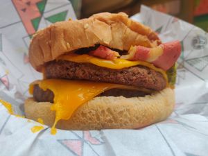 Doble chisburger at La Trocadero in Barcelona