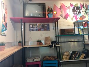 Vintage Vibes at La Trocadero in Barcelona