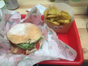 classic burger with fries at La Trocadero in Barcelona