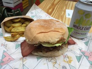 Meal deal 8,50€ at La Trocadero in Barcelona