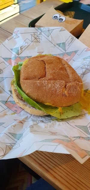 Burger at La Trocadero in Barcelona