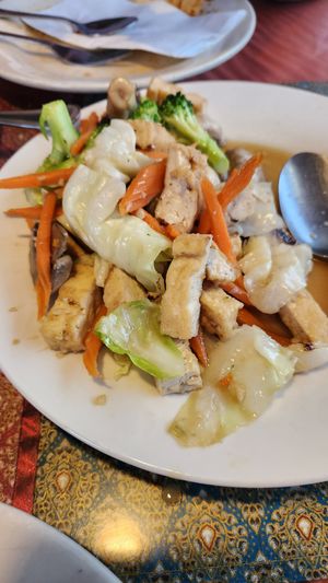 Veggie stir fry at Tasty Thai Kitchen in Eugene