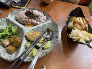   at DòuFu Diàn 豆腐殿 in Toufen