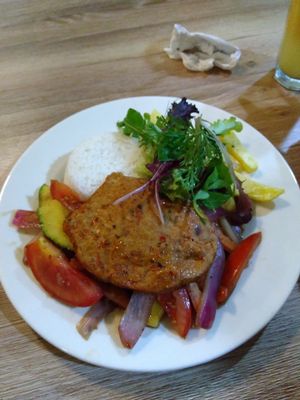 Lomo saltado at Loving Hut in Cusco