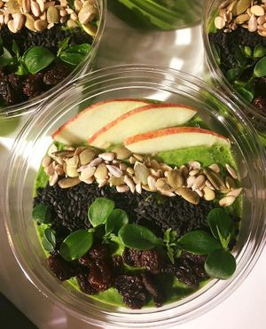 smoothie bowl at Well  in Helsinki