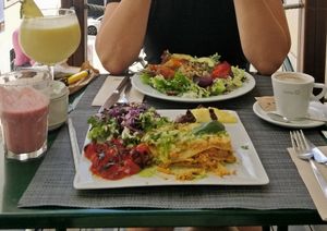 The lasagne and quinoa salad🤩 at Organi Chiado in Lisbon