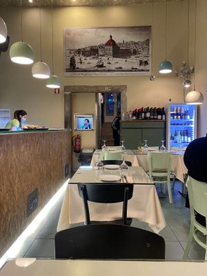 Seating  at Organi Chiado in Lisbon