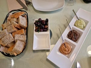 Rice bread, olives and vegan pate for 2 at Organi Chiado in Lisbon
