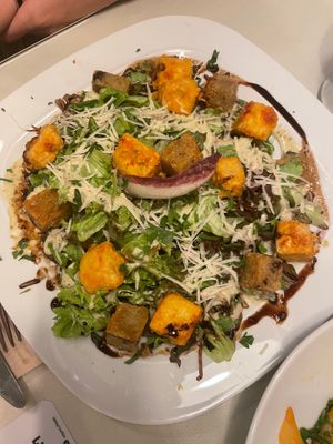  Ceasar salad  at Organi Chiado in Lisbon