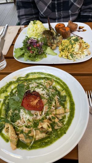 Mains  at Organi Chiado in Lisbon