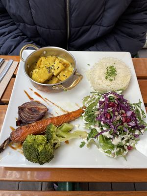 Tofu Thai  at Organi Chiado in Lisbon