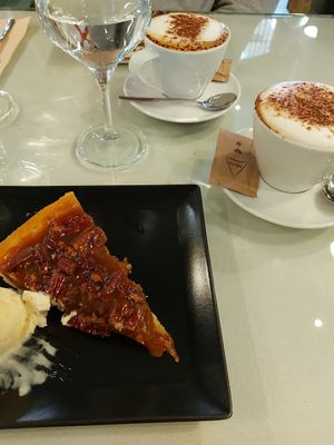 Pecan pie at Organi Chiado in Lisbon