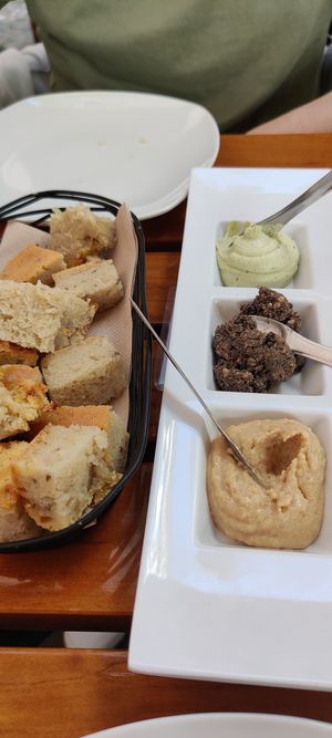 Patés at Organi Chiado in Lisbon