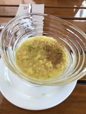 arroz doce 💚 nunca tinha comido esse tradicional doce português na versão vegana, amei   at Organi Chiado in Lisbon