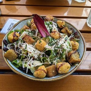 Caesar salad at Organi Chiado in Lisbon