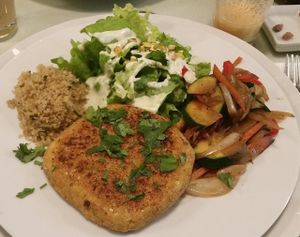 Burger  at Organi Chiado in Lisbon