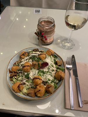 Caesar salad  at Organi Chiado in Lisbon